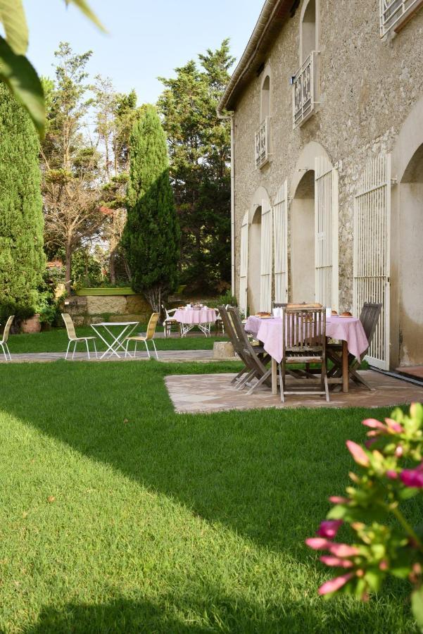 La Bergerie De L'Etang Bed & Breakfast Montels  Exterior photo